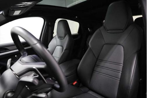 2024 Porsche Cayenne Coupe AWD