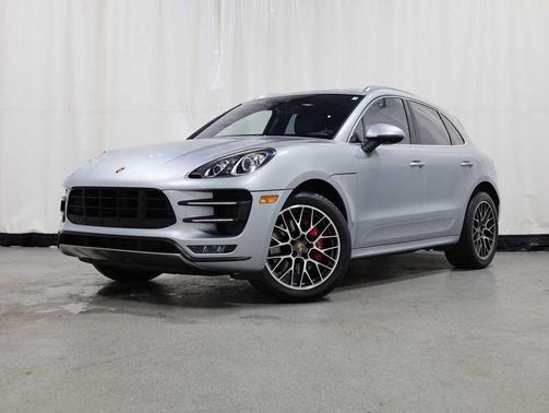 Rhodium Silver Metallic 2015 Porsche Macan Macan Turbo
