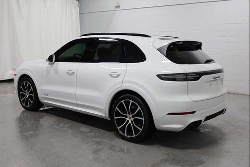 2023 Porsche Cayenne GTS