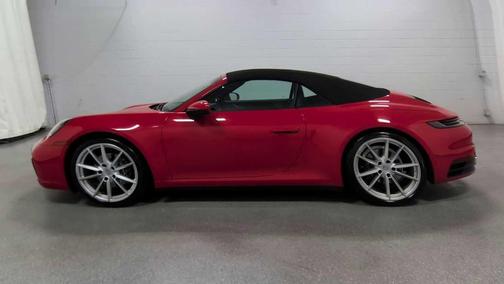 2022 Porsche 911 Carrera