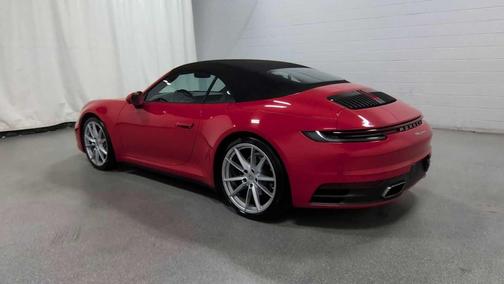 2022 Porsche 911 Carrera