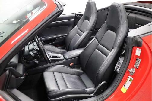 2022 Porsche 911 Carrera