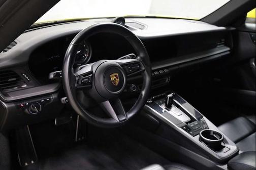 2022 Porsche 911 Carrera