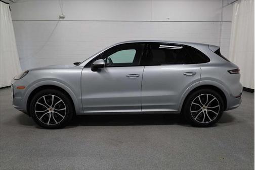 2024 Porsche Cayenne AWD
