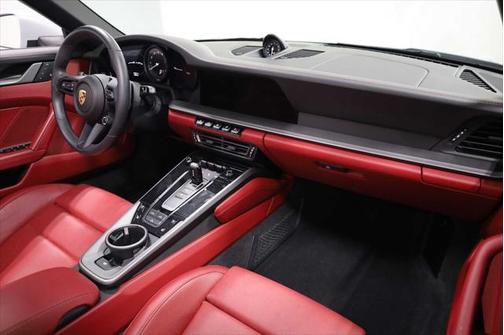 2023 Porsche 911 Carrera 4S Cabriolet