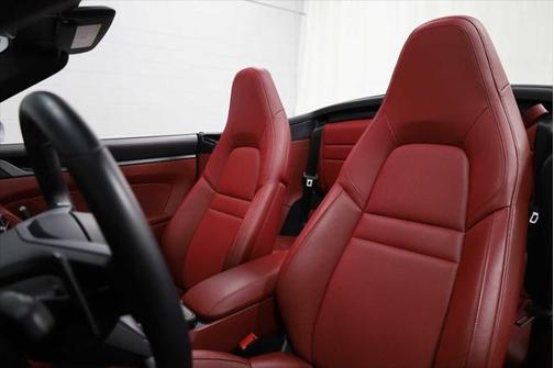 2023 Porsche 911 Carrera 4S Cabriolet