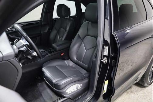 2020 Porsche Macan S