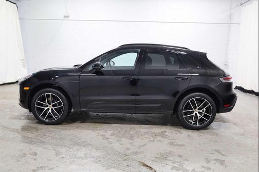 2025 Porsche Macan AWD