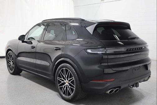2025 Porsche Cayenne S