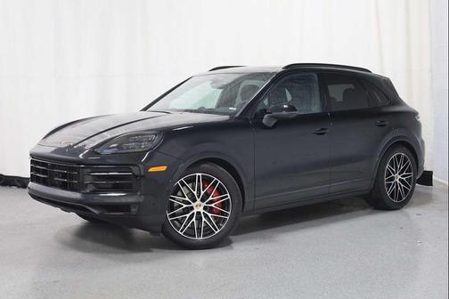 2025 Porsche Cayenne S