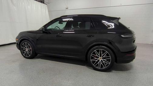 2025 Porsche Cayenne S