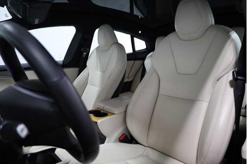 2020 Tesla Model S Long Range Plus