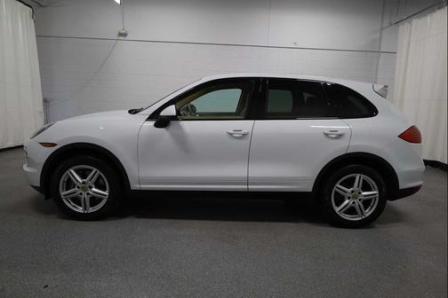2014 Porsche Cayenne Platinum Edition