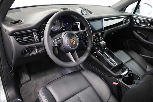 Dolomite Silver Metallic 2026 Porsche Macan Macan S