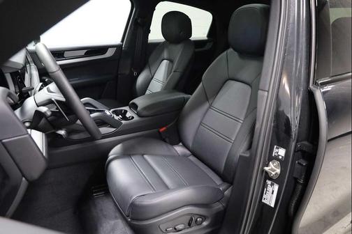 2026 Porsche Cayenne Cayenne E-Hybrid