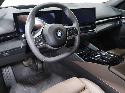 Black Sapphire Metallic 2024 BMW 530 xDrive