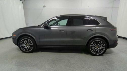 2022 Porsche Cayenne Platinum Edition