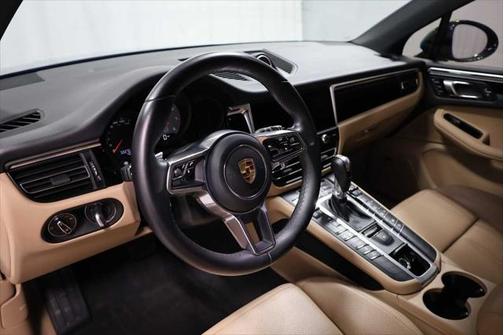 2020 Porsche Macan Base