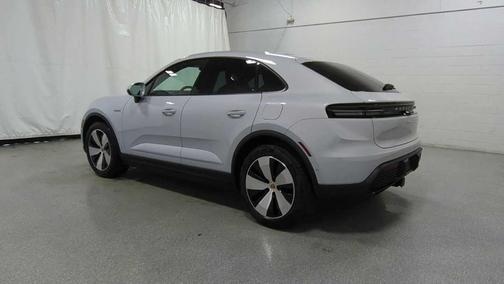 2025 Porsche Macan Electric