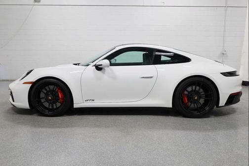 2022 Porsche 911 Carrera GTS