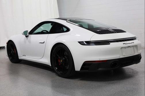 2022 Porsche 911 Carrera GTS