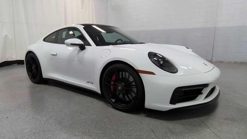 2022 Porsche 911 Carrera GTS