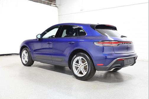 2022 Porsche Macan AWD
