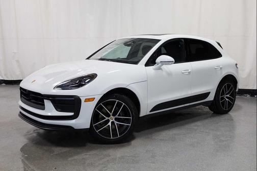 2025 Porsche Macan AWD