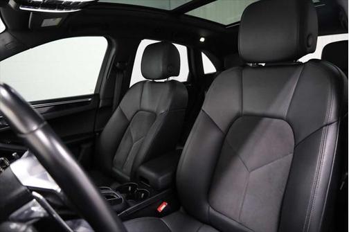 2019 Porsche Macan Base