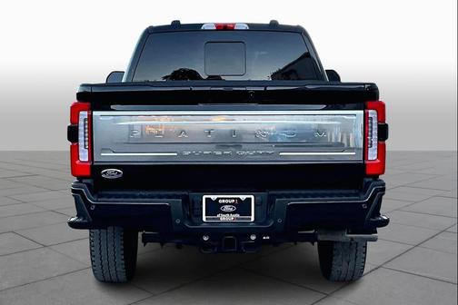 2025 Ford F-250 Platinum