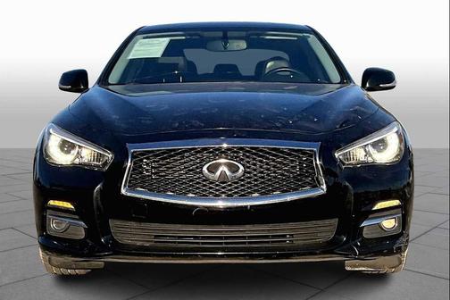 2015 INFINITI Q50 Base