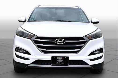 Winter White 2016 Hyundai TUCSON Sport