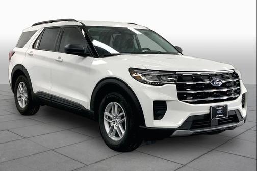 Star White Metallic Tri-Coat 2026 Ford Explorer Active