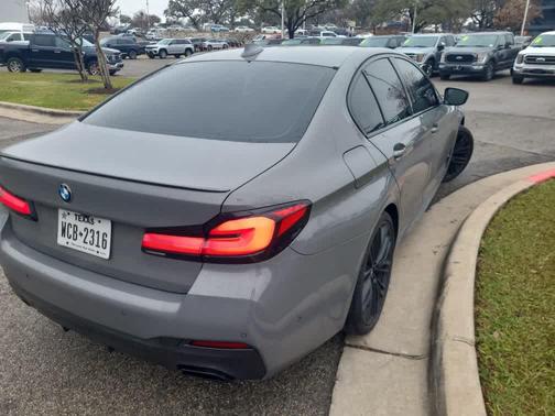 2021 BMW 540 540i