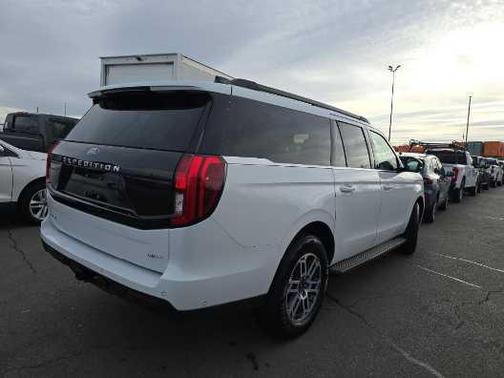 2025 Ford Expedition Max Active 4x2