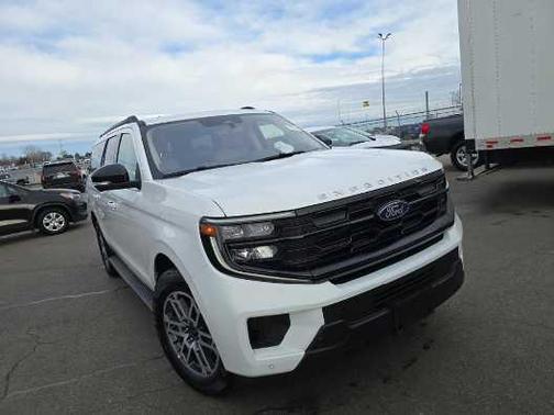 2025 Ford Expedition Max Active 4x2