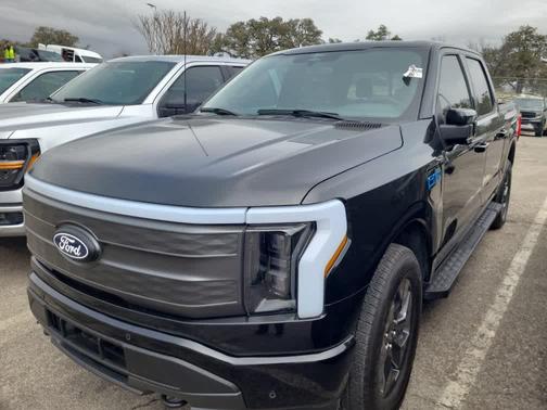 2025 Ford F-150 Lightning LARIAT