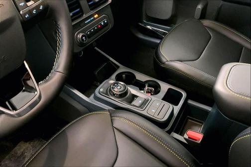 2026 Ford Maverick Lobo Standard