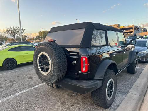 2022 Ford Bronco Badlands