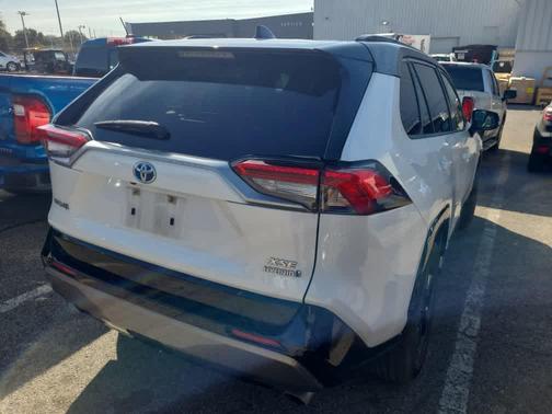 2019 Toyota RAV4 Hybrid SE