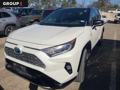 2019 Toyota RAV4 Hybrid SE