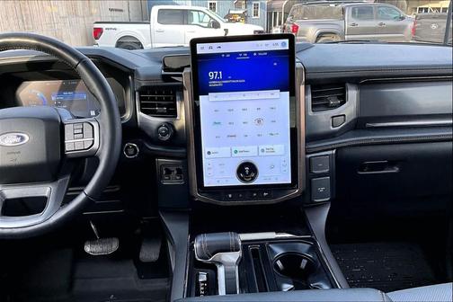 2023 Ford F-150 Lightning LARIAT