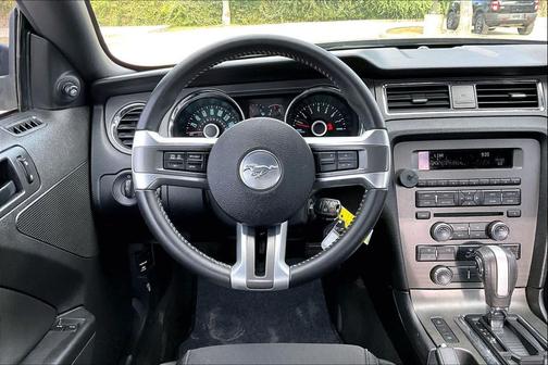 2014 Ford Mustang V6