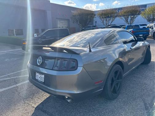 2014 Ford Mustang V6