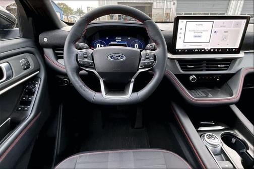 Agate Black 2025 Ford Explorer ST-Line