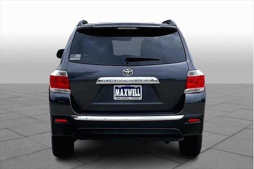 2013 Toyota Highlander SE