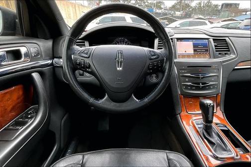 2016 Lincoln MKS Base