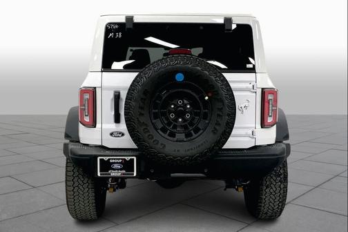 Oxford White 2026 Ford Bronco Badlands