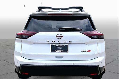 Everest White Pearl 2025 Nissan Rogue Rock Creek