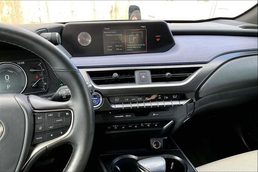 Eminent White Pearl 2020 Lexus UX 250h Base